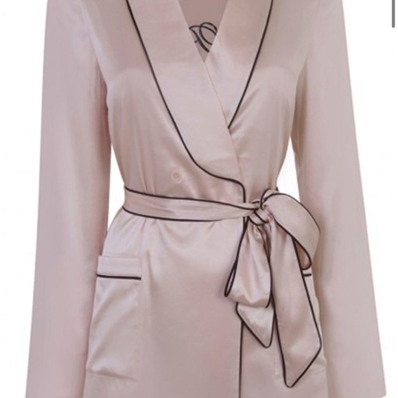 Brand new silk robe - Picture 4 of 7